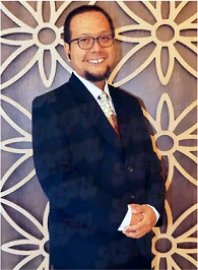Dr.  Azhari Shouni Barkah M.Kom.