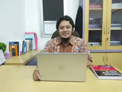 Dr. Ir. Fandy Setyo Utomo S.Kom., M.Cs.