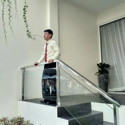 Dr. Yusmedi Nurfaizal S.E., M.M.